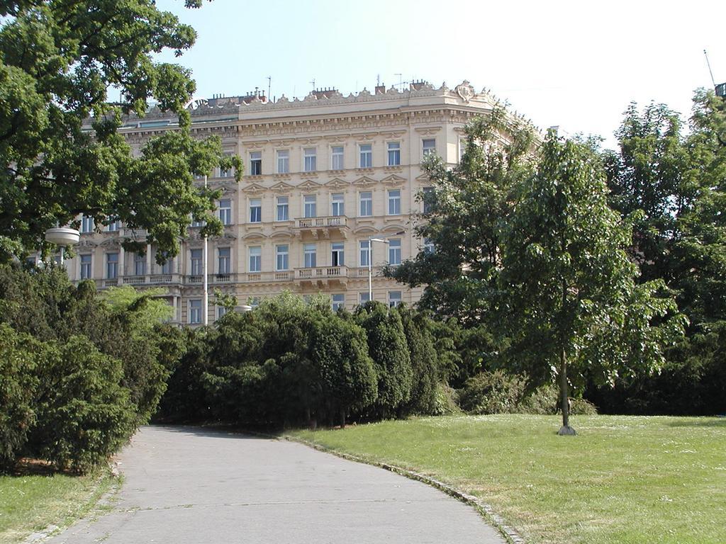 Apartments Katarina Praga Exterior foto